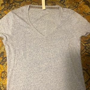 UnderArmour shortsleeved t- shirts size medium